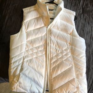 Women’s North Face vest